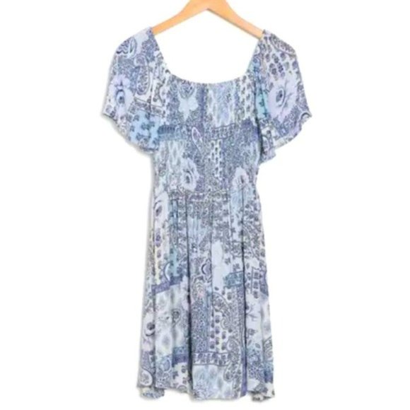 Blue Paisley Floral Flutter Sleeve Mini Dress - Picture 2 of 2
